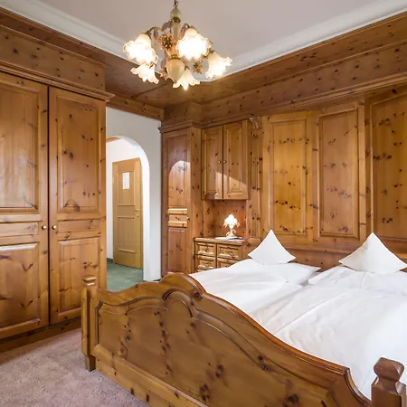 Restaurant Gradlwirt 여관 3*